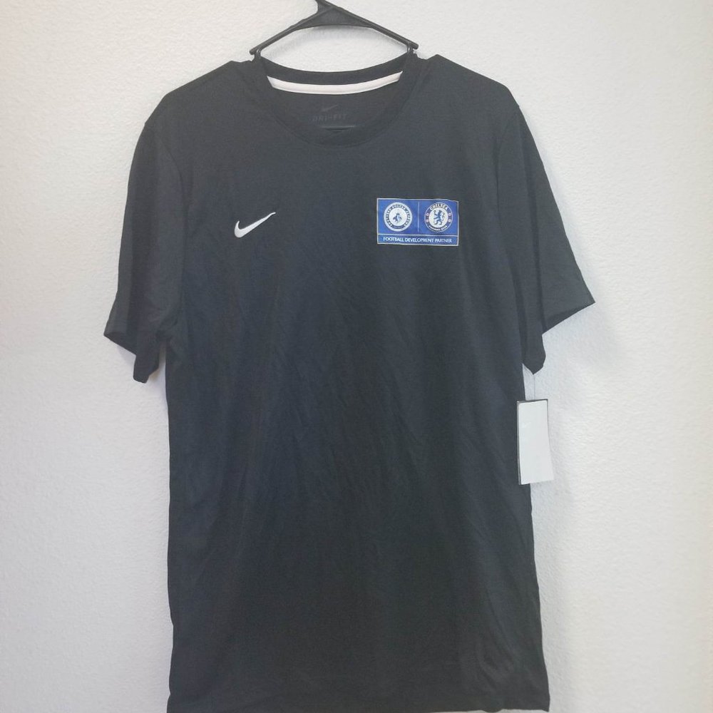 YOUTH BOY'S NIKE CHELSEA FOOTBALL CLUB #39 New ATHLETIC SHIRT-LARGE-EUC!